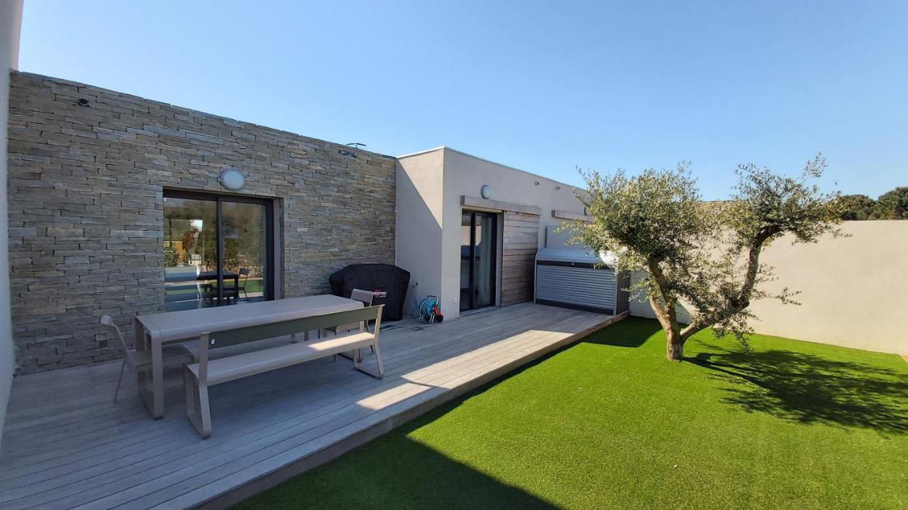 Villa Home Holiday A Cala Rossa Lecci Zewnętrze zdjęcie